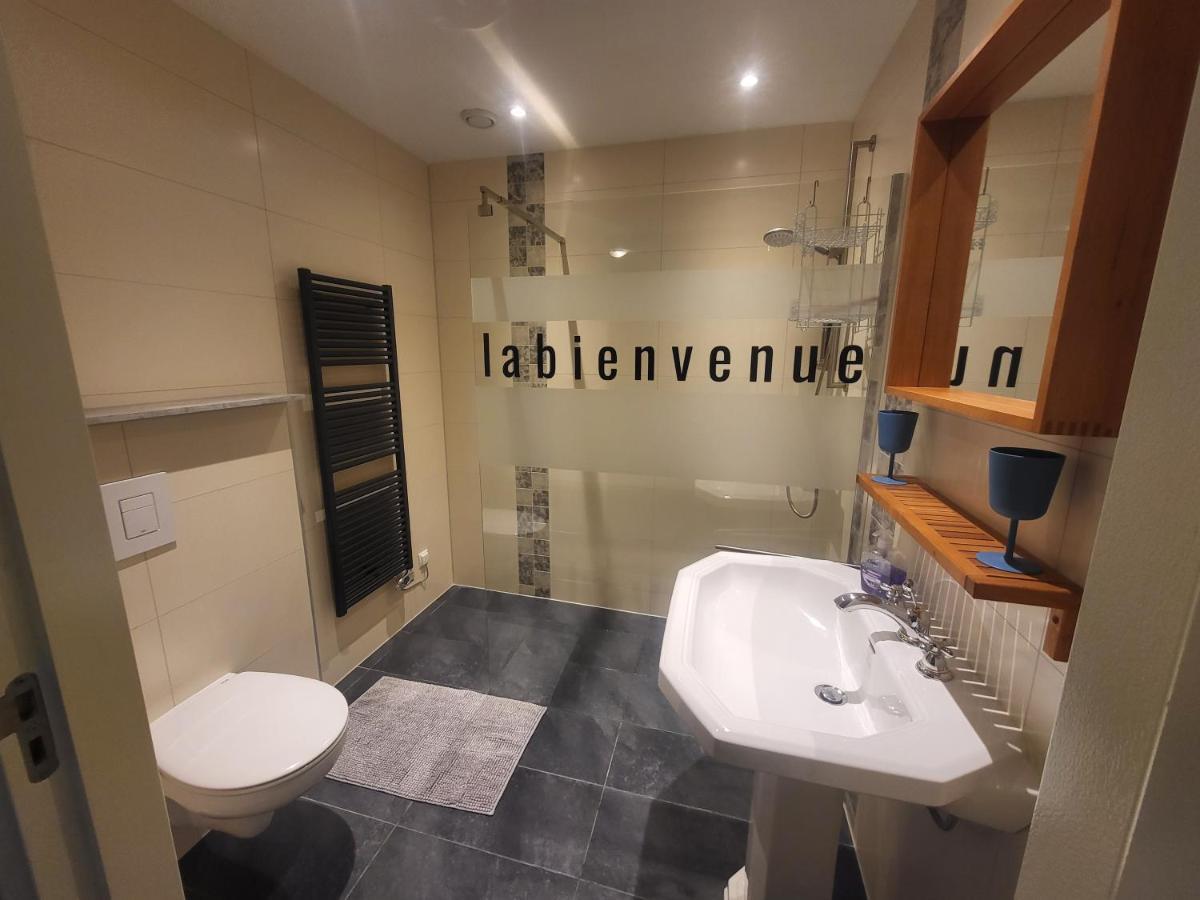 Heerlijk Appartement 'La Bienvenue' In Venlo, Limburg Luaran gambar